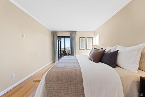 210 Headlands Court Sausalito CA 94965