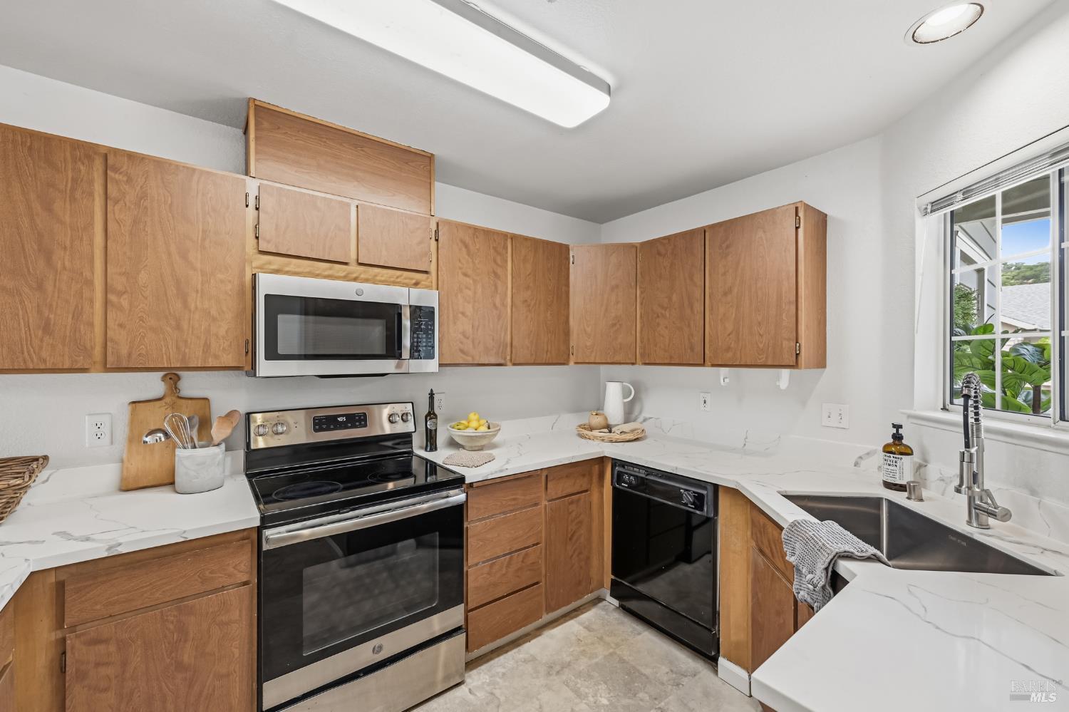 35 Little Creek Lane Novato CA 94945