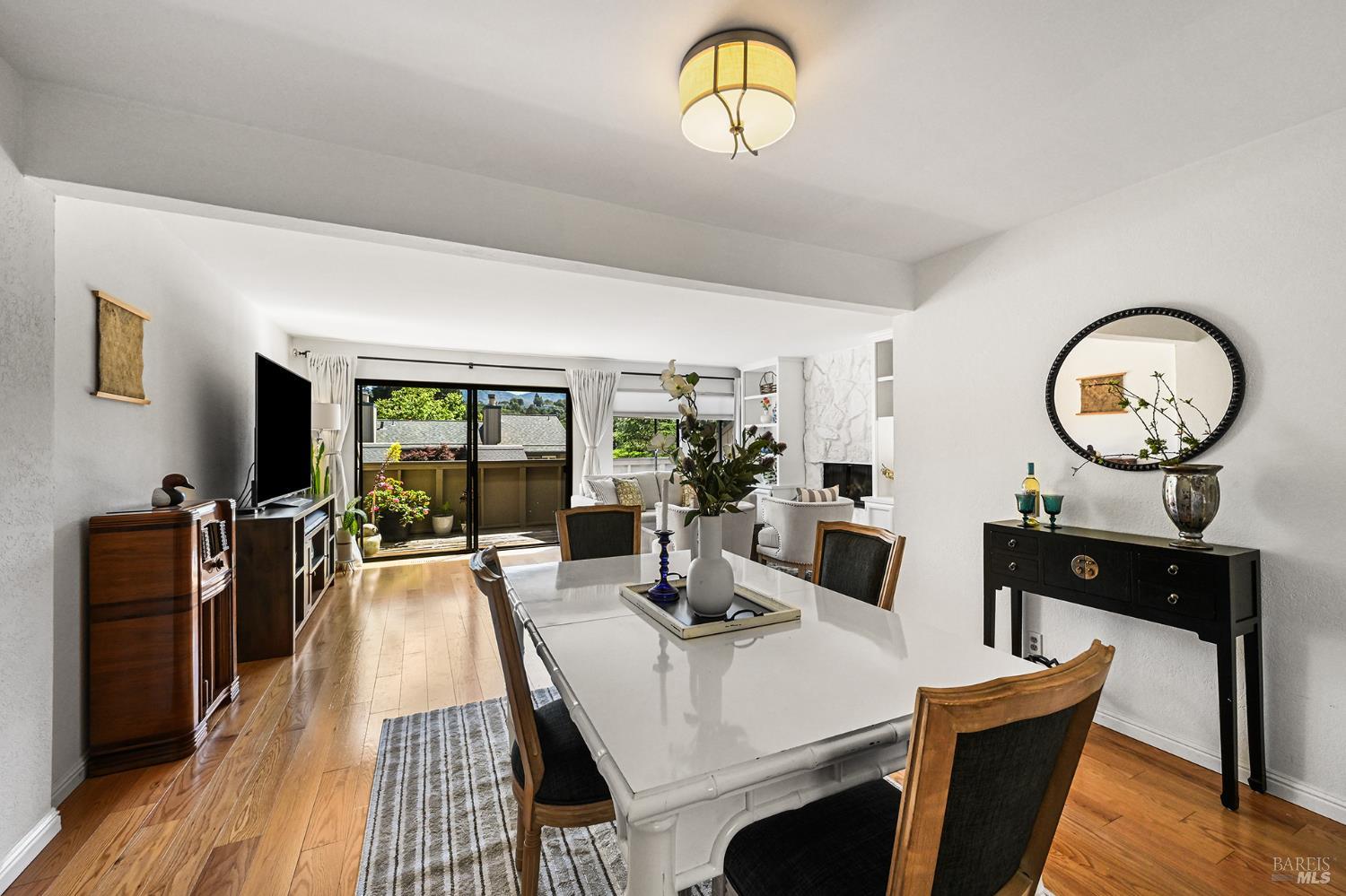 32 Mariposa Lane Novato CA 94947