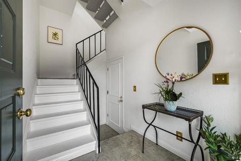 32 Mariposa Lane Novato CA 94947