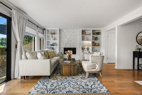 32 Mariposa Lane Novato CA 94947