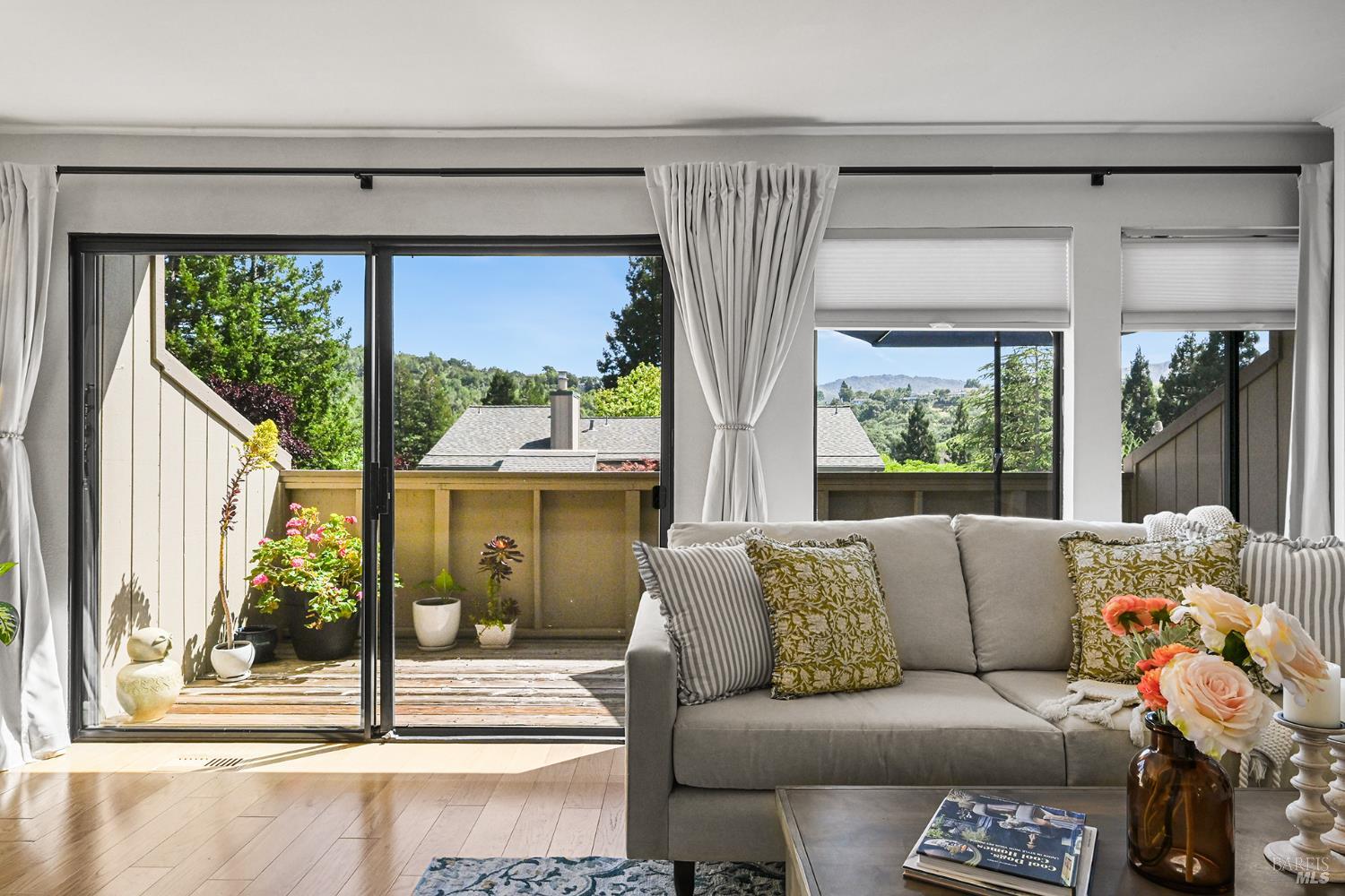 32 Mariposa Lane Novato CA 94947