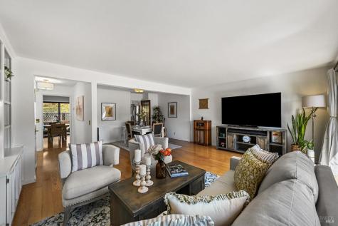 32 Mariposa Lane Novato CA 94947