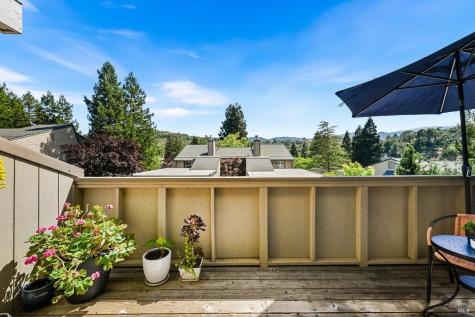 32 Mariposa Lane Novato CA 94947