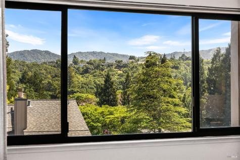 32 Mariposa Lane Novato CA 94947