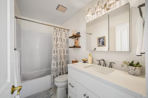 32 Mariposa Lane Novato CA 94947