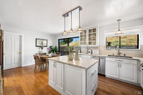 32 Mariposa Lane Novato CA 94947