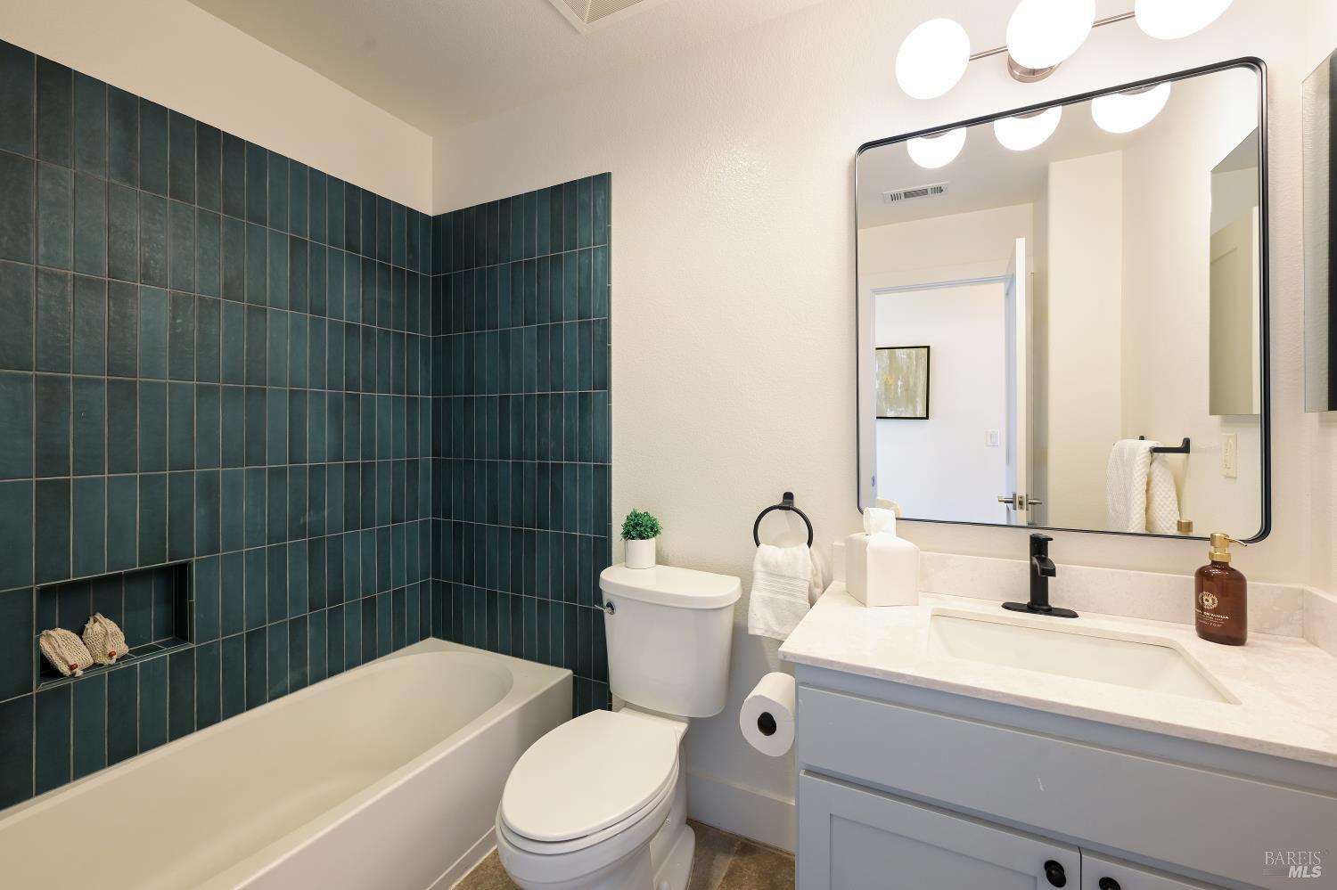 211 Pear Court San Rafael CA 94903