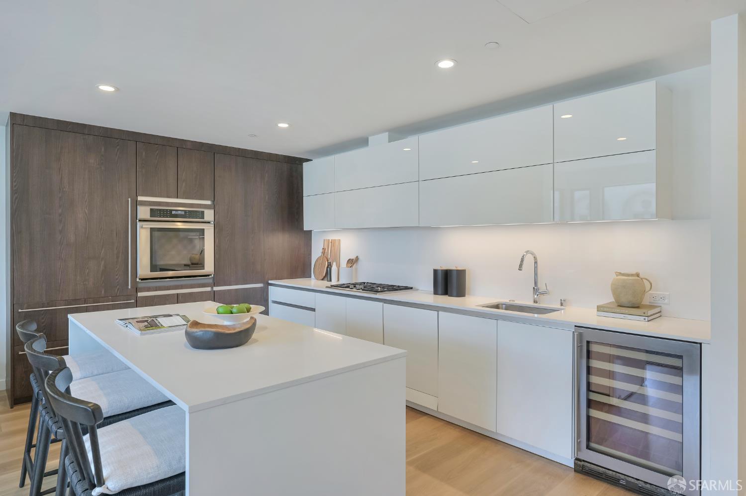1650 Broadway San Francisco CA 94109
