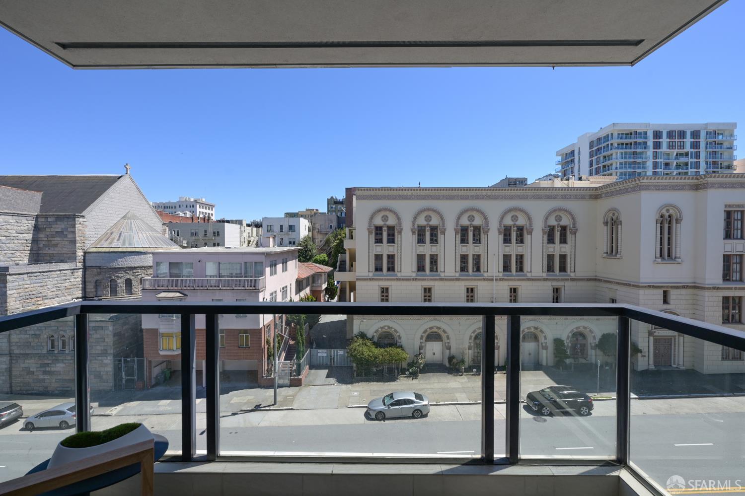 1650 Broadway San Francisco CA 94109