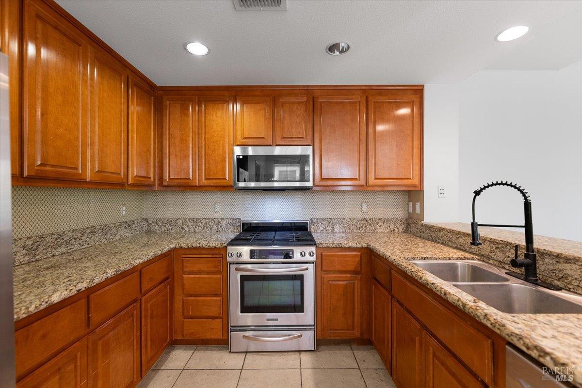 2274 Chanate Road Santa Rosa CA 95404