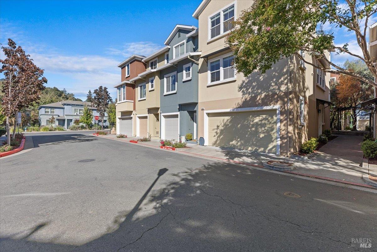 2274 Chanate Road Santa Rosa CA 95404