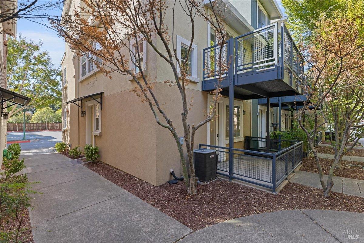 2274 Chanate Road Santa Rosa CA 95404