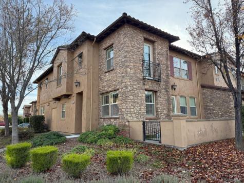 175 Stonegate Circle Cloverdale CA 95425