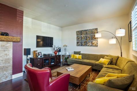 175 Stonegate Circle Cloverdale CA 95425