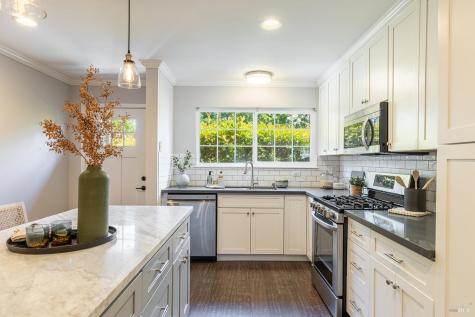 121 W Macarthur Street Sonoma CA 95476