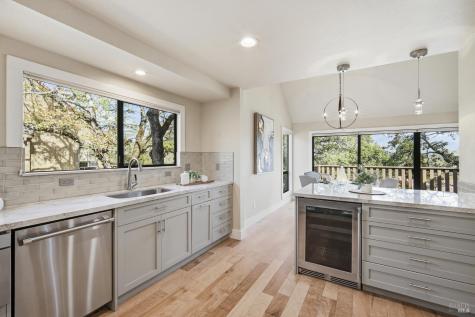 28 Oak Forest Place Santa Rosa CA 95409