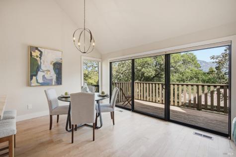 28 Oak Forest Place Santa Rosa CA 95409