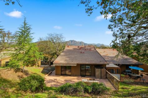 28 Oak Forest Place Santa Rosa CA 95409