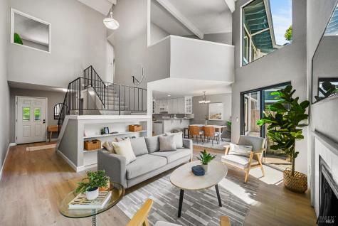 105 Marylyn Circle Petaluma CA 94952