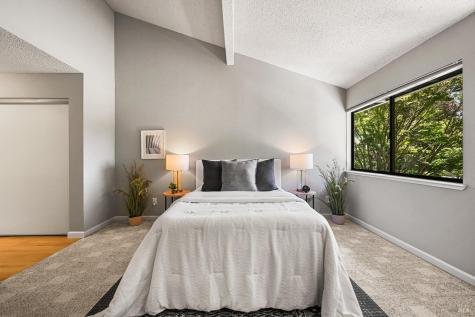 105 Marylyn Circle Petaluma CA 94952
