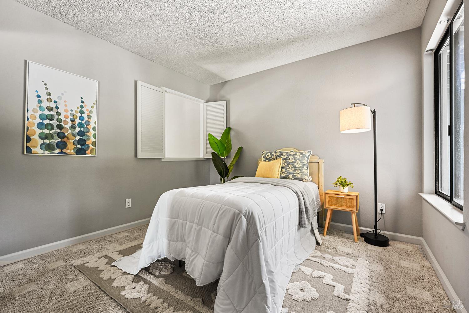 105 Marylyn Circle Petaluma CA 94952