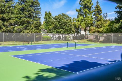 105 Marylyn Circle Petaluma CA 94952