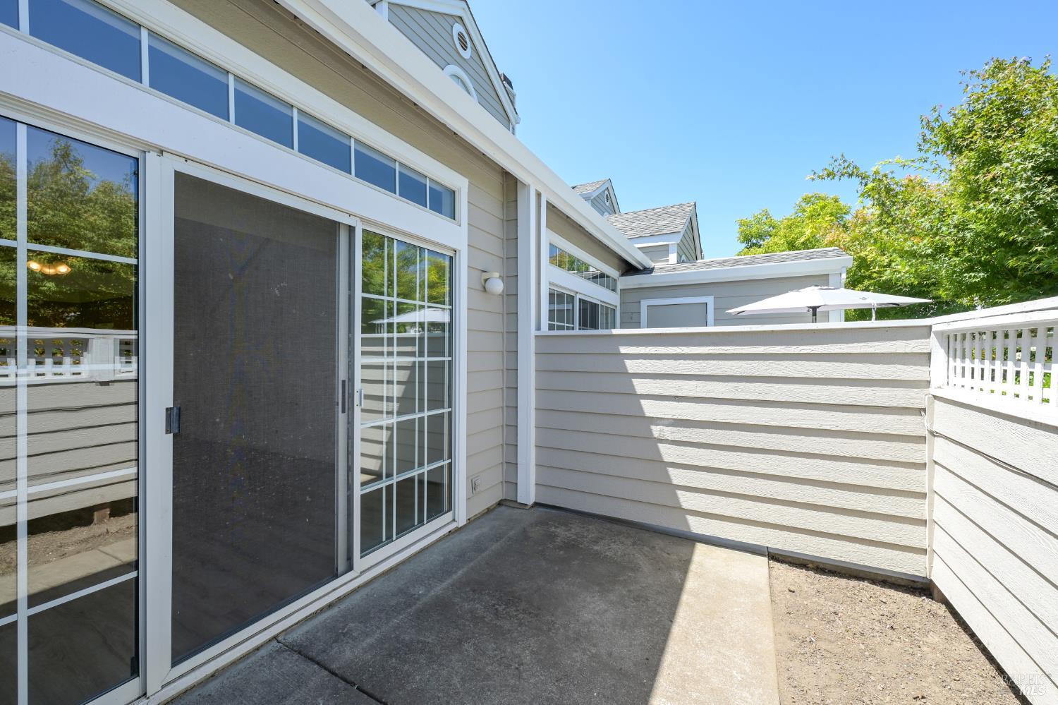 718 W Jasmine Circle Santa Rosa CA 95407