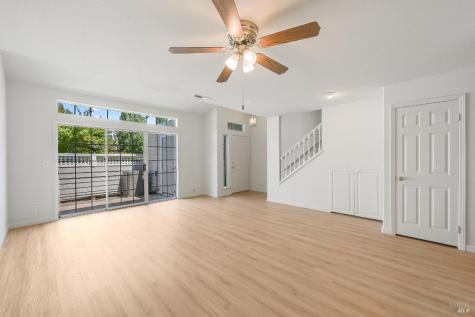 718 W Jasmine Circle Santa Rosa CA 95407