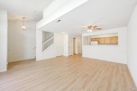 718 W Jasmine Circle Santa Rosa CA 95407