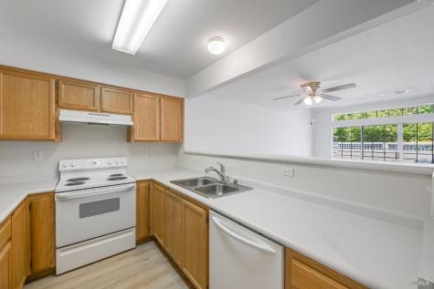 718 W Jasmine Circle Santa Rosa CA 95407