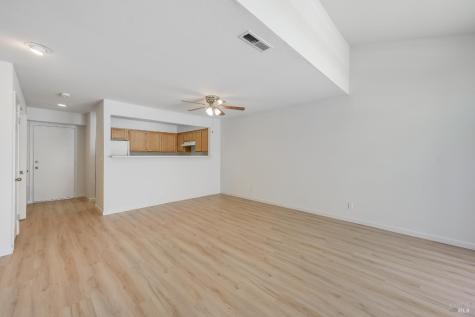 718 W Jasmine Circle Santa Rosa CA 95407