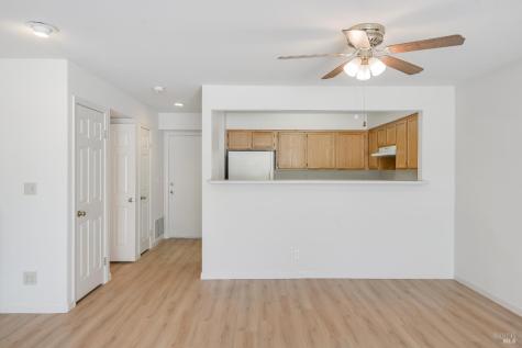 718 W Jasmine Circle Santa Rosa CA 95407