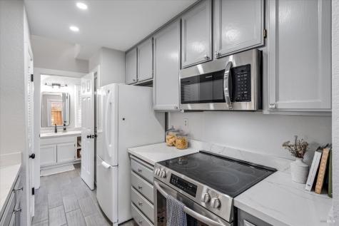 366 Piper Street Healdsburg CA 95448