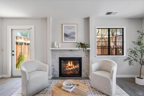 366 Piper Street Healdsburg CA 95448
