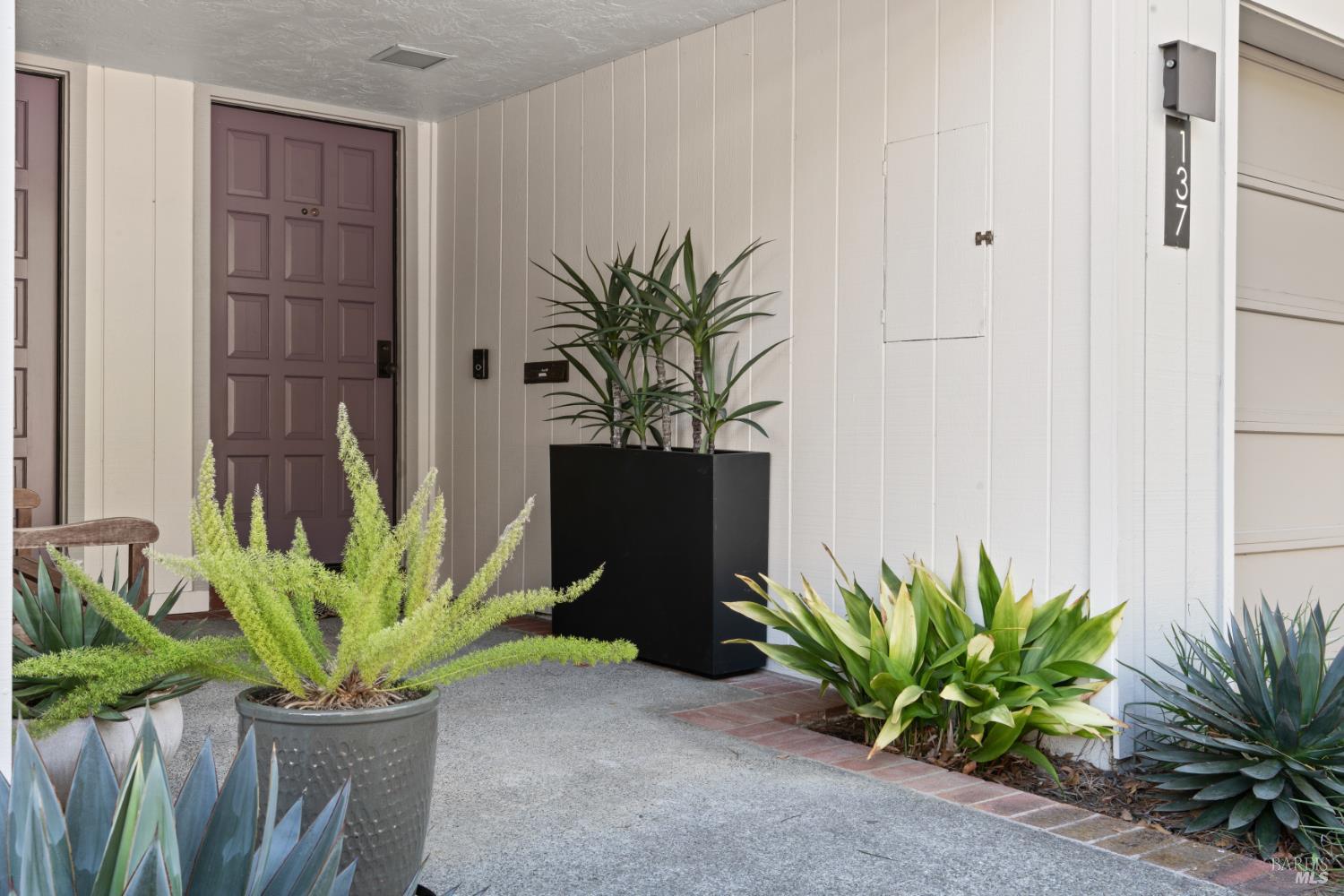 137 Knollwood Drive San Rafael CA 94901