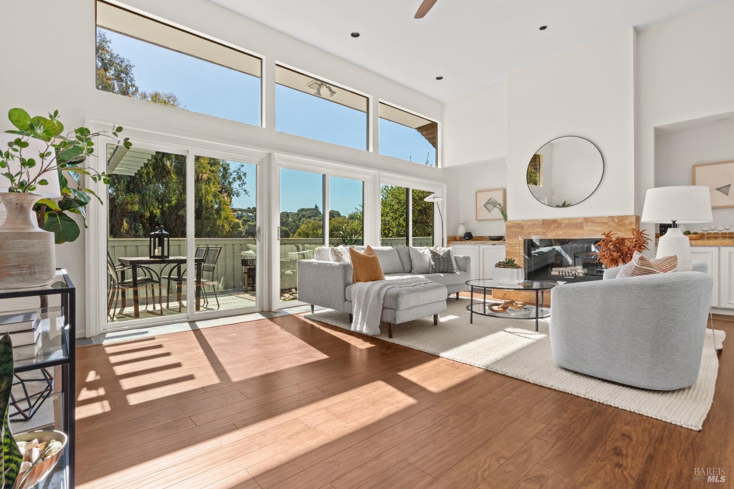137 Knollwood Drive San Rafael CA 94901