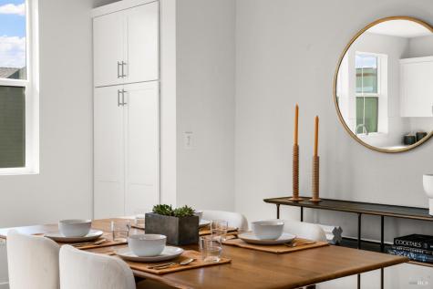 1460 Waterside Lane Rohnert Park CA 94928