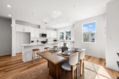 1460 Waterside Lane Rohnert Park CA 94928