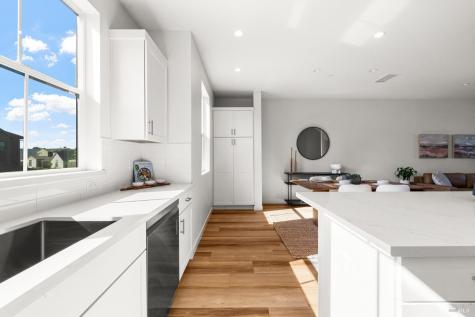 1460 Waterside Lane Rohnert Park CA 94928