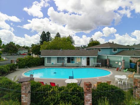 2432 Plata Court Santa Rosa CA 95403