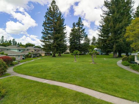 2432 Plata Court Santa Rosa CA 95403