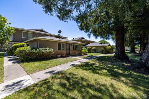 2432 Plata Court Santa Rosa CA 95403