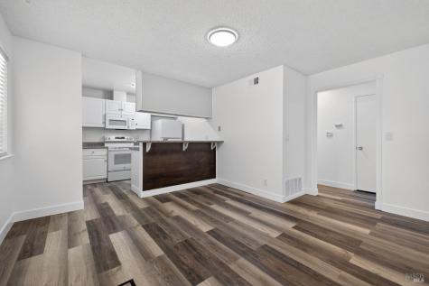 2432 Plata Court Santa Rosa CA 95403