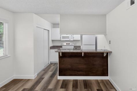 2432 Plata Court Santa Rosa CA 95403