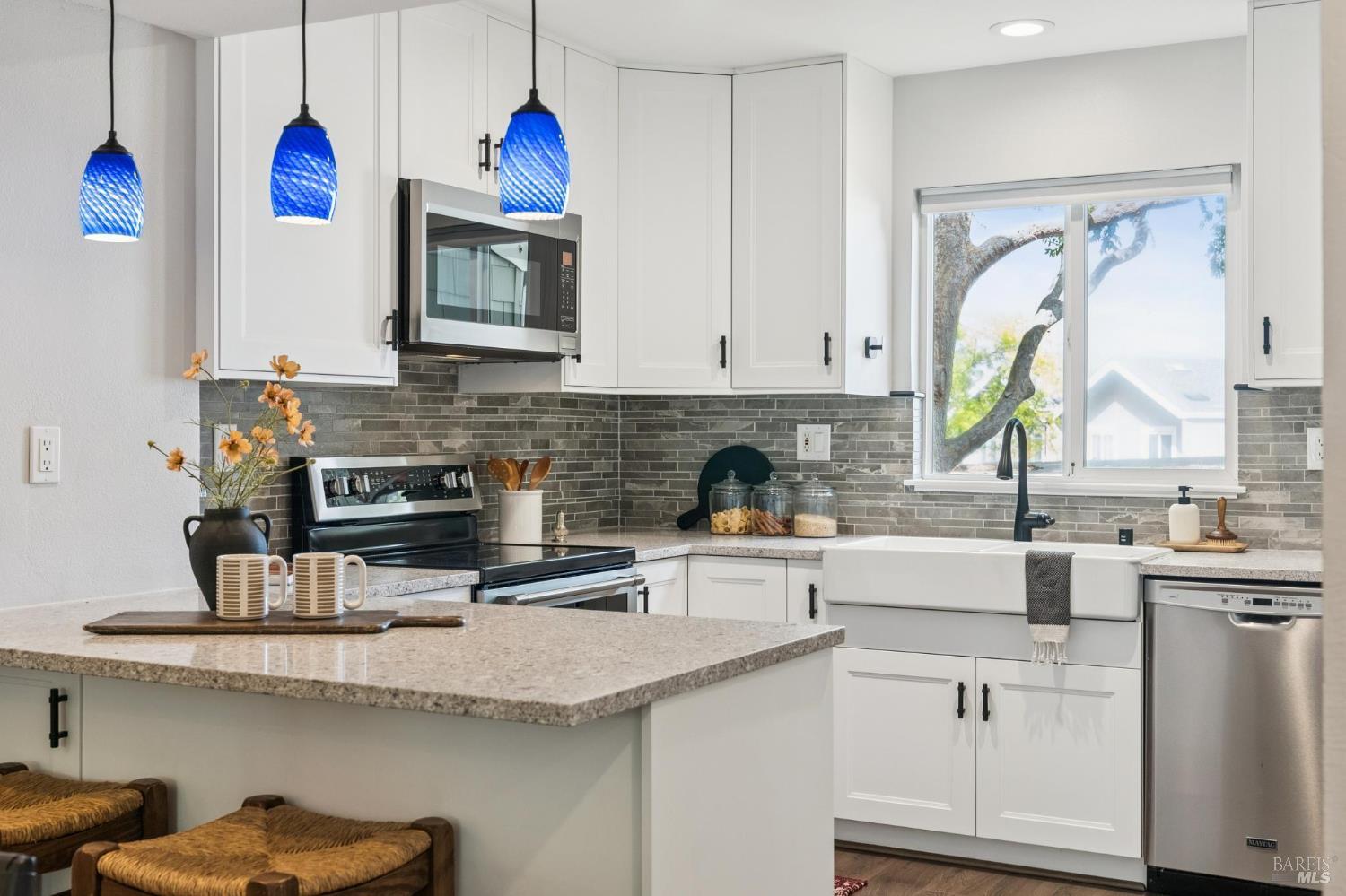 1263 Valley Oak Court Novato CA 94947