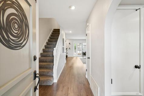 1263 Valley Oak Court Novato CA 94947