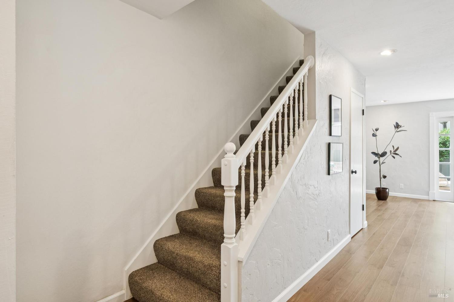 1263 Valley Oak Court Novato CA 94947