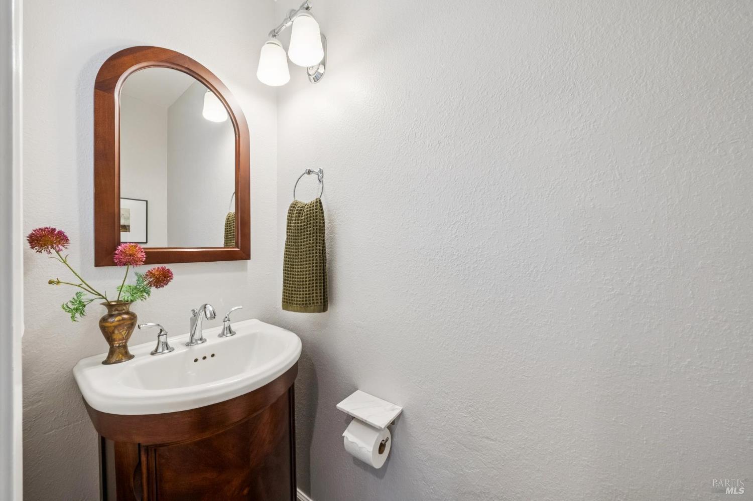 1263 Valley Oak Court Novato CA 94947