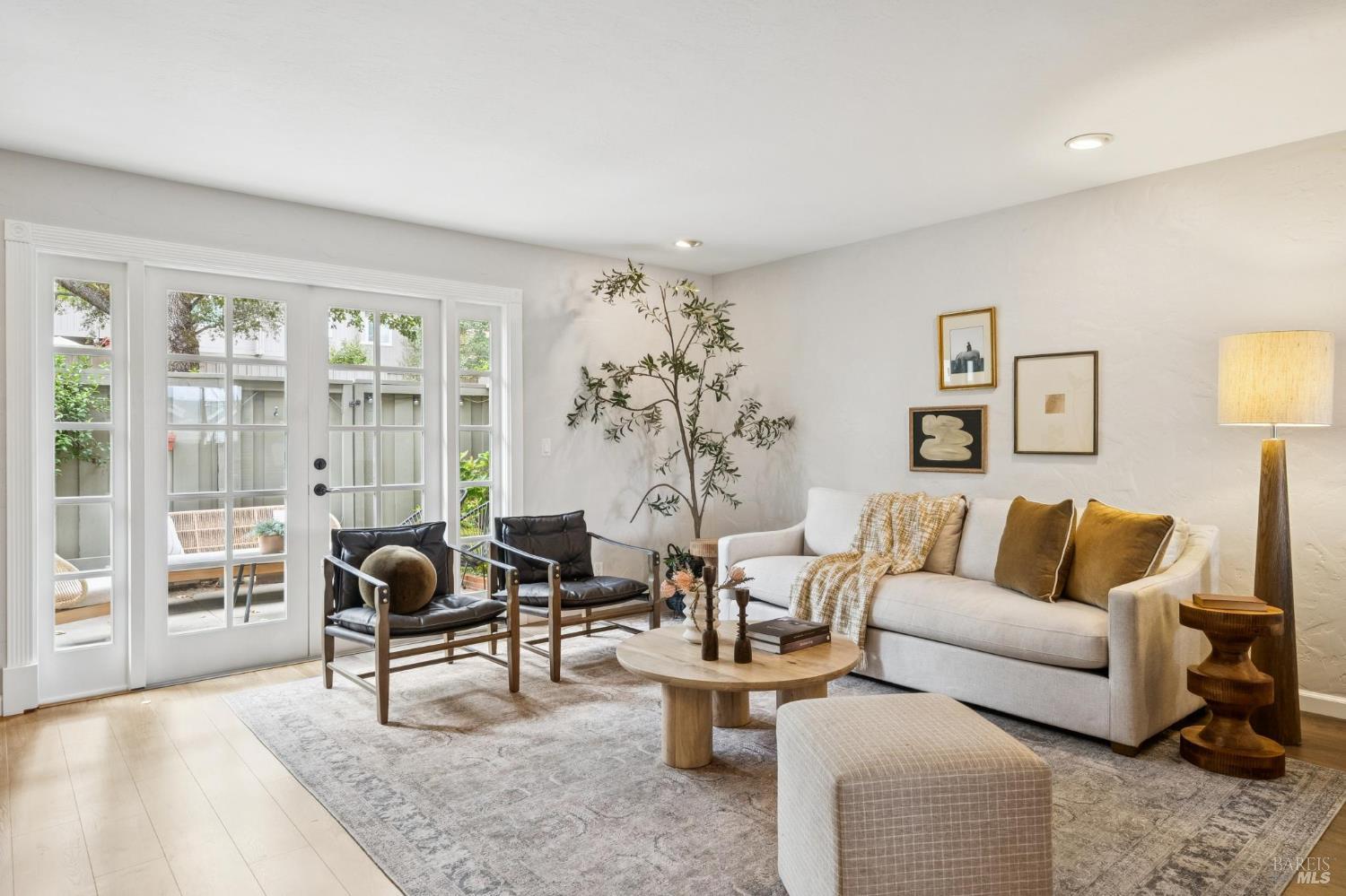 1263 Valley Oak Court Novato CA 94947
